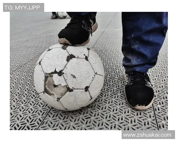 猜猜看，这些线索指的是哪位中国足球球星名字？挑战你的足球知识极限！