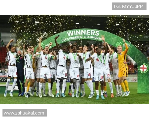 球星风采与经典瞬间全景呈现足球图文百科大全