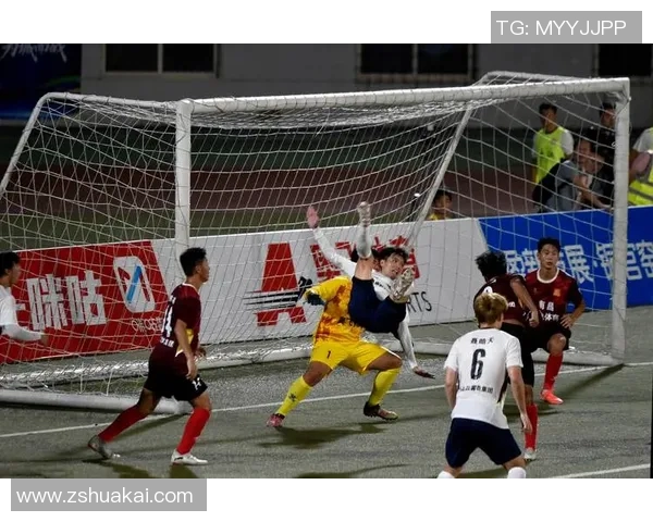 足球黄金时代的传奇球星回顾与辉煌岁月的永恒记忆 足球黄金时代的传奇球星回顾与辉煌岁月的永恒记忆