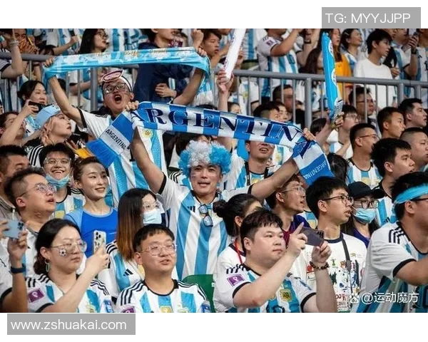 足球球星老婆舞姿优美惊艳全场引发球迷热烈讨论 足球球星老婆舞姿优美惊艳全场引发球迷热烈讨论